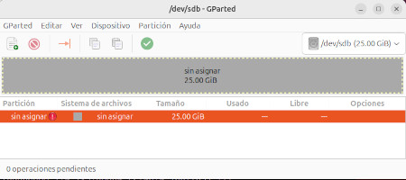 Imatge gparted amb el disc dur sense particionar