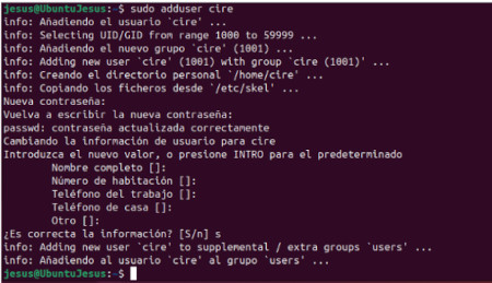Imatge on es crea un usuari des del terminal